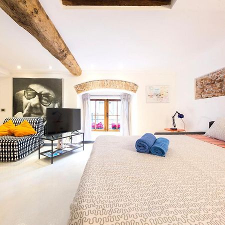 Loft La Citta Vecchia Apartment เจนัว ภายนอก รูปภาพ