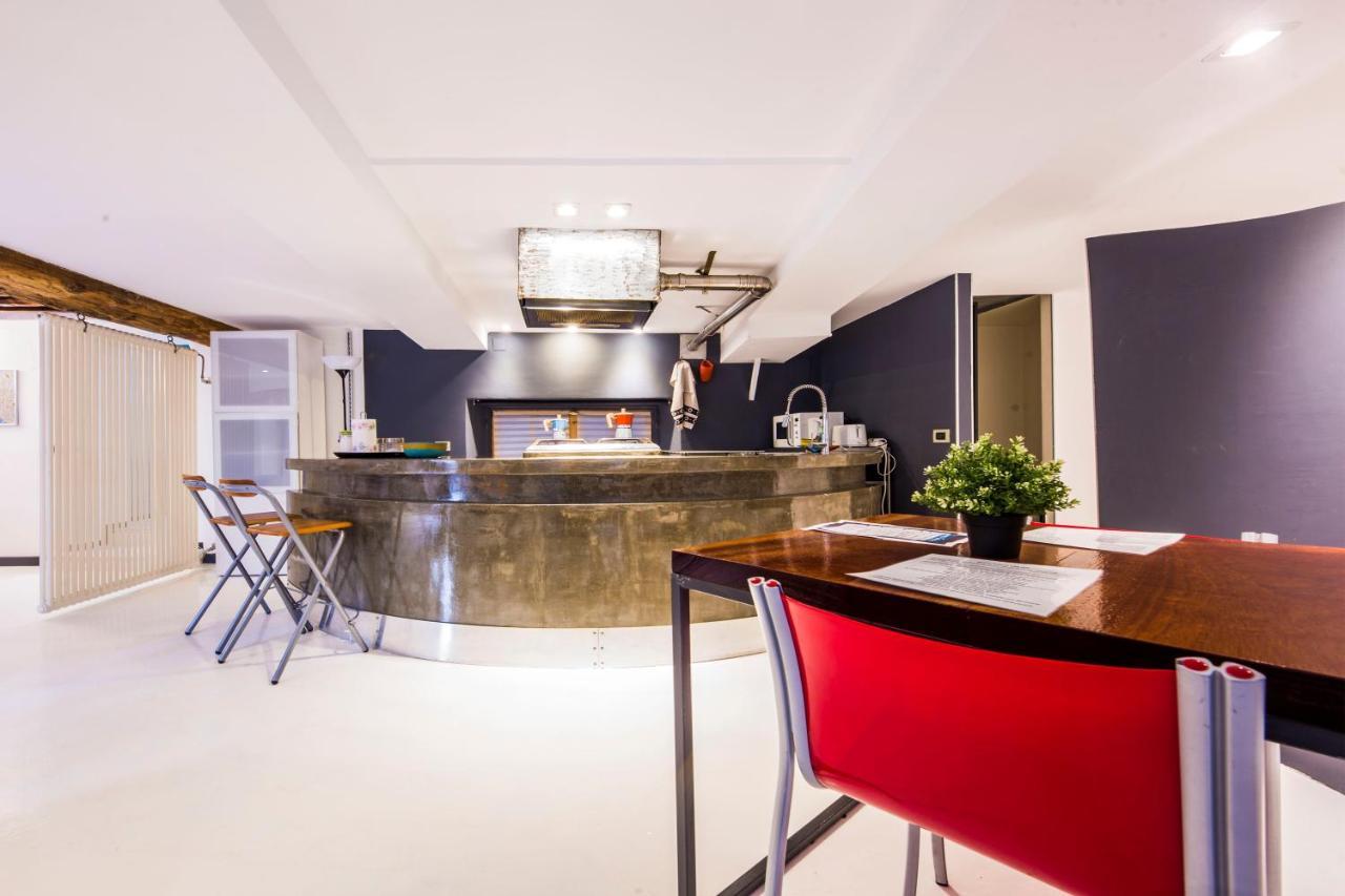 Loft La Citta Vecchia Apartment เจนัว ภายนอก รูปภาพ