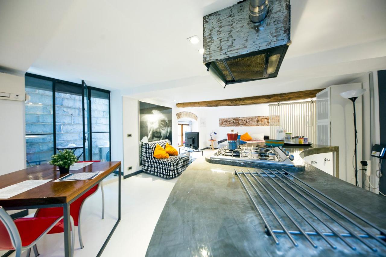 Loft La Citta Vecchia Apartment เจนัว ภายนอก รูปภาพ